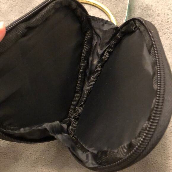 Black Zippered Bangle Wristlet Faux Leather Gold Studs Club Festival Mini Purse - Picture 3 of 5